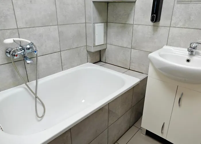 Przy Jasnej Gorze - By Price Center - Clarus * Čenstochová