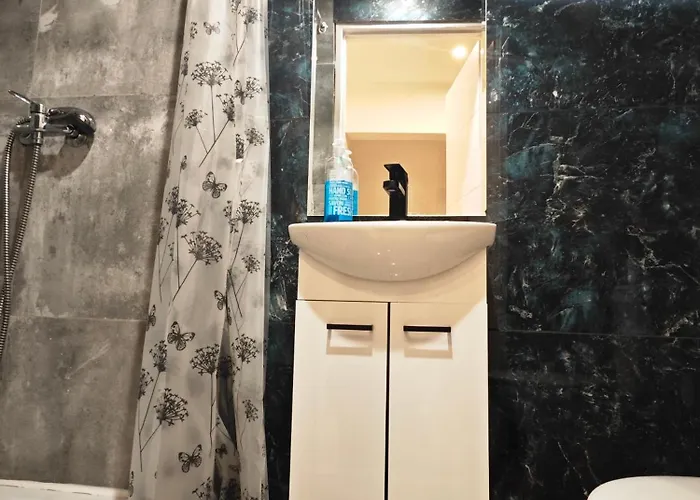 Przy Jasnej Gorze - By Price Center - Clarus * Čenstochová